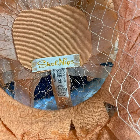 Vintage 1960s Skol Nips by Max Skolnick Peach Ribbon Whimsy Hat Curly Q's net - Picture 7 of 9